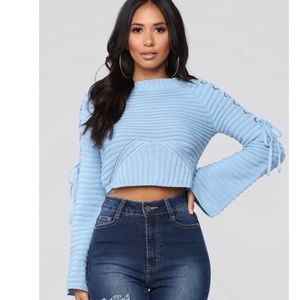 Fashion nova blue cropped sweater. M. Great cond.